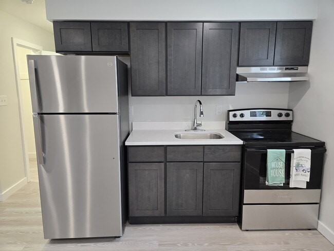 Building Photo - Keystone Manor Apartments