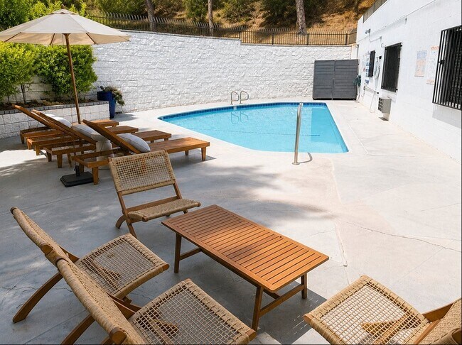 The Highland at Sherman Oaks