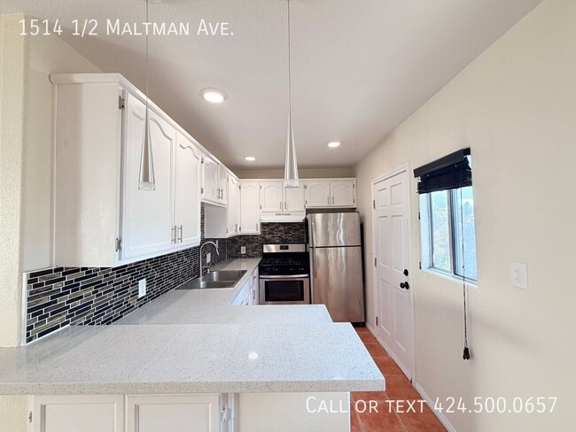 Photo - 1514 1/2 Maltman Ave.-