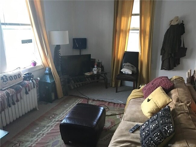 Photo - 135 Connecticut Ave Unidad E