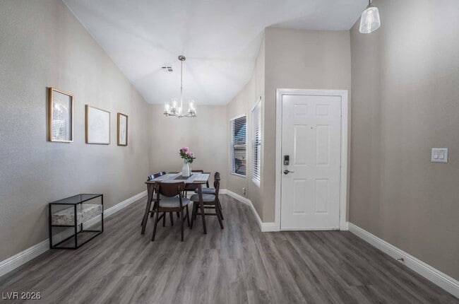 Photo - 8233 Ducharme Ave