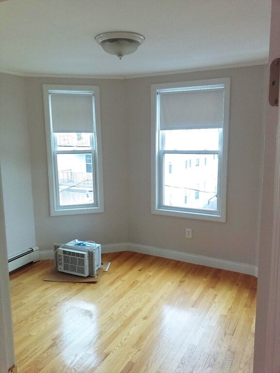 Photo - 11 Montfern Ave Unit 3