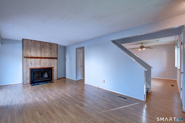 545 Cypress Rd Unit 545