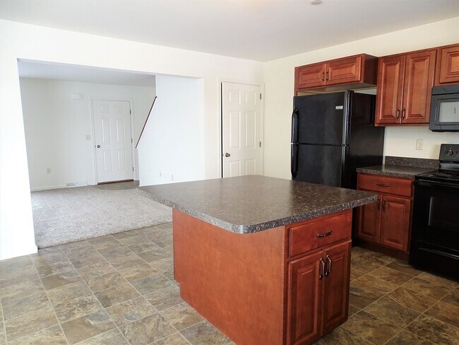 Photo - 344 Meadow View Dr
