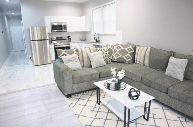 Photo - 1927 Louisiana Ave