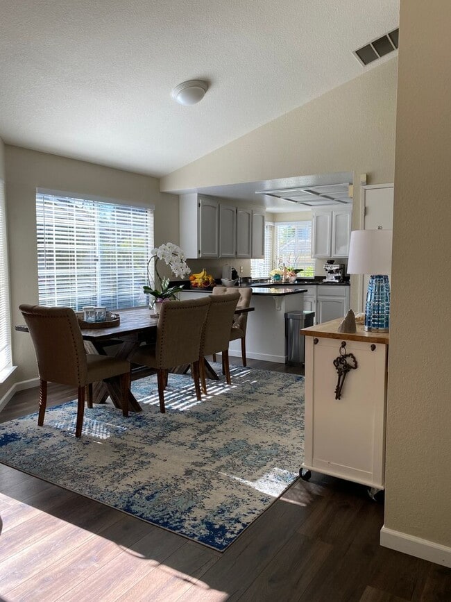 Photo - 3BR/2BA Single Story Home in Quiet Pleasanton Cul-de-Sac, hardwood floors. Near Top Schools!