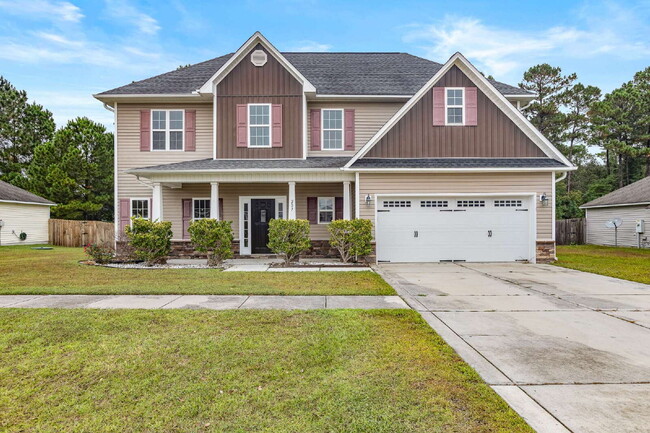 Building Photo - Spacious 4-Bedroom Gem with 2.5 Baths in t...