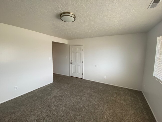 Livingroom - 866 E 500 N Unit 866