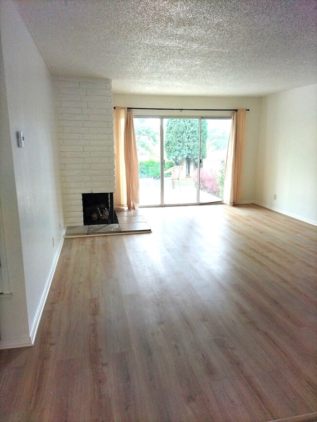 Living room looking outside - 14305 Augusta Dr Townhome
