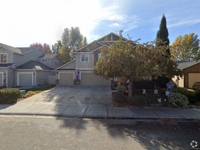 Building Photo - 4171 E Race St Rental