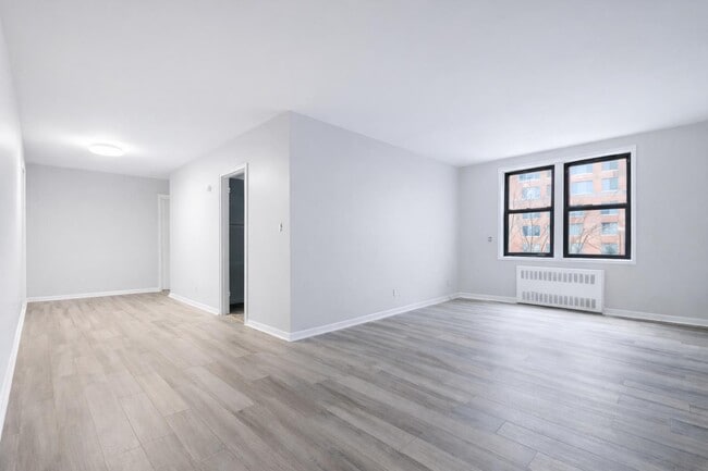 Photo - 525-527 Riverdale Avenue Unit 5N