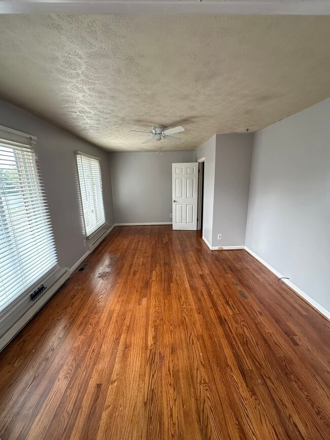 Photo - 1303 Kingsport Rd