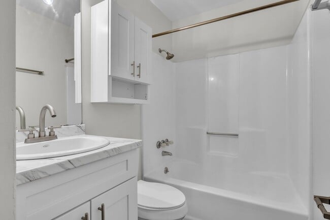 Photo - 108 Womack Rd Unit 1