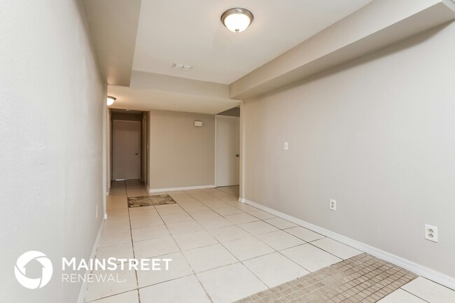 Photo - 228 Bitterwood St