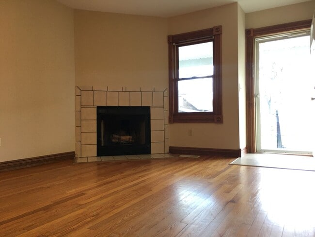 Photo - 460 E Lincoln Ave Unit MKE-460-Lower