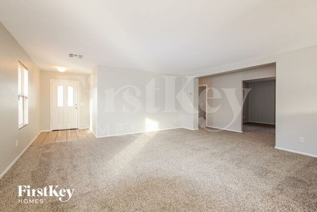 Photo - 15843 W Crocus Dr