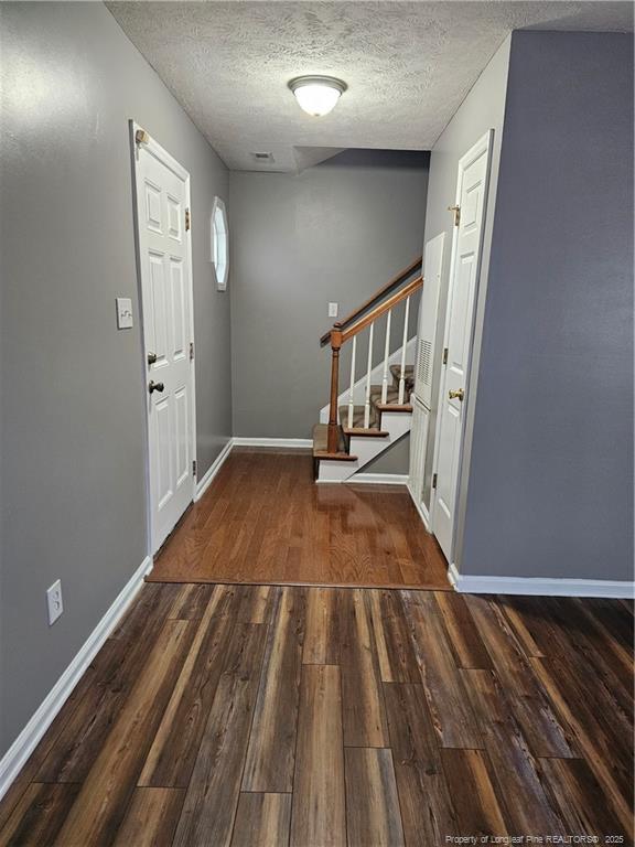 Photo - 190 Huntington Dr