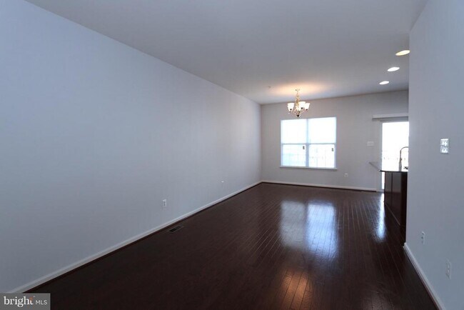 Photo - 128 Lullaby Ct