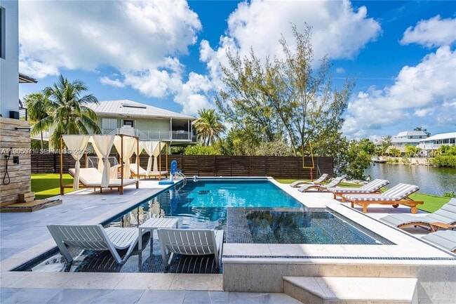 Photo - 32 N Bounty Ln