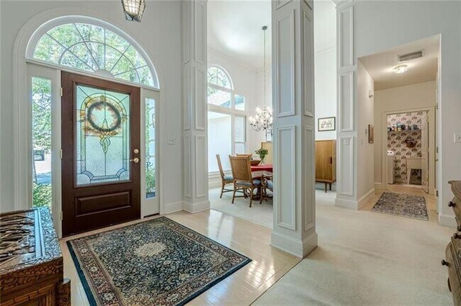 Photo - 322 Pebble Trail