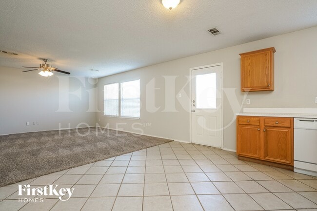 Photo - 315 Tioga Dr