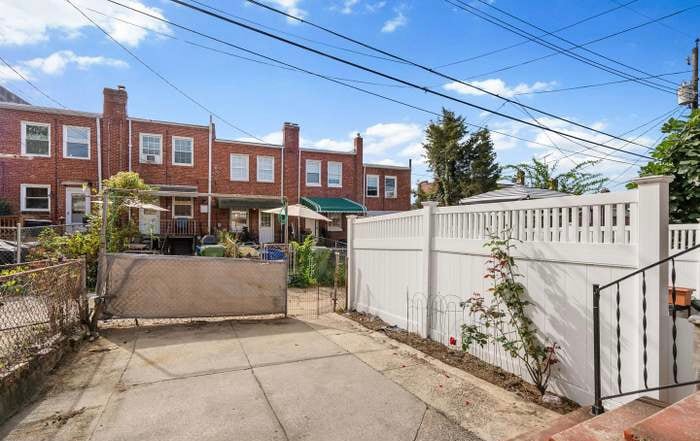 Photo - 1315 W 37th St Unit B