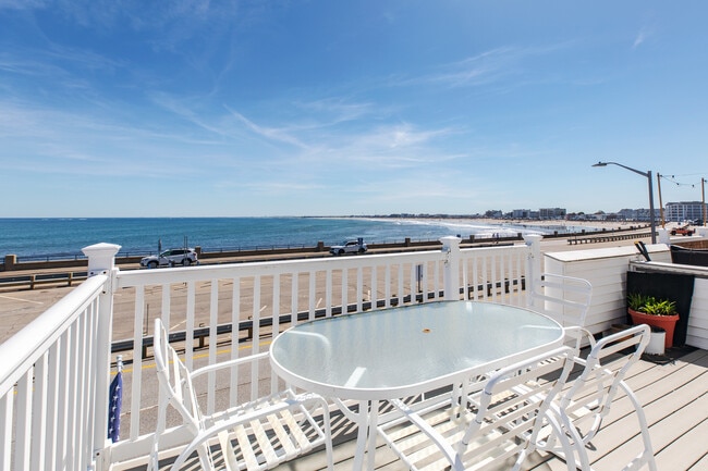 Stunning ocean views. - 487 Ocean Blvd Unit 3
