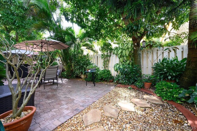 Photo - 4156 Meade Way