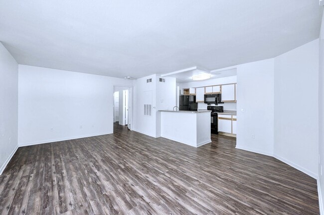 Photo - Ridgewood West