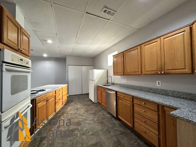 Building Photo - 3519 Rosekemp Ave Unit 3519 Rosekemp Ave - 1