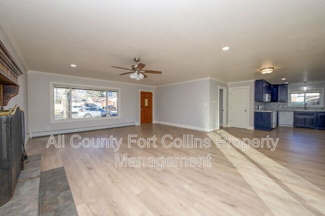 Photo - 1204 Baker St