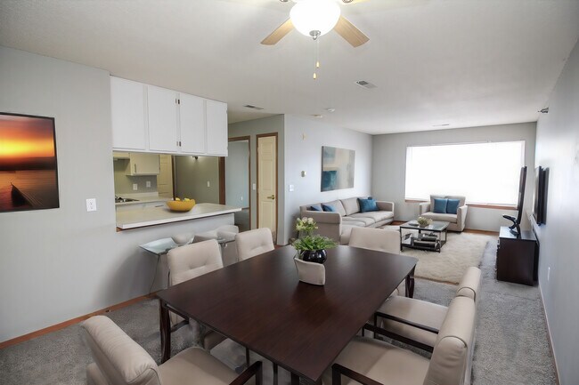 Photo - Pinehurst Apartments