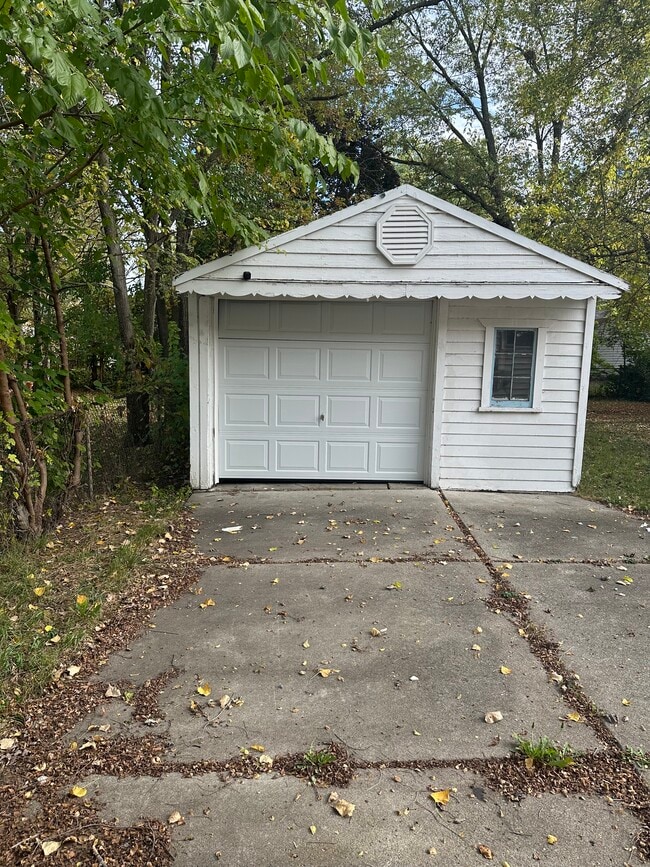 Photo - 915 Sunningdale Dr