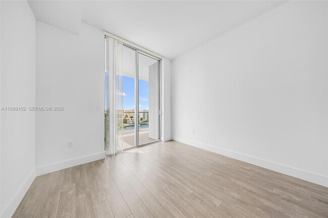 Photo - 7928 East Dr Unidad 902