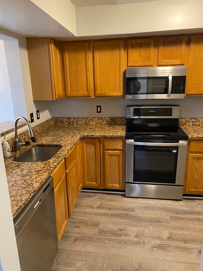 Photo - 4702 King John Way Unit 195