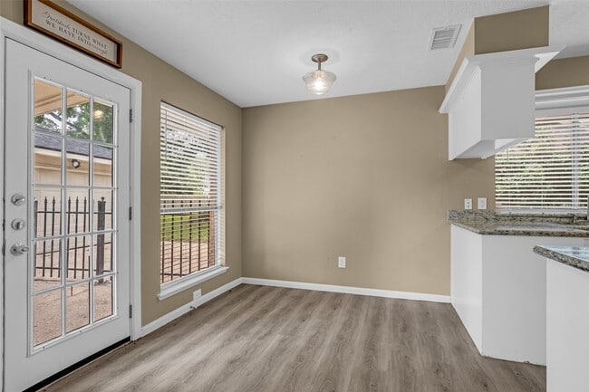 Photo - 3706 Glenwood Springs Dr