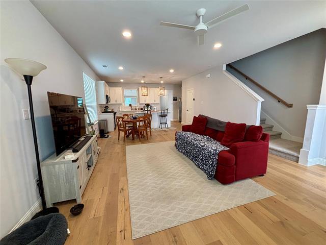 Photo - 314 Sunset Ln