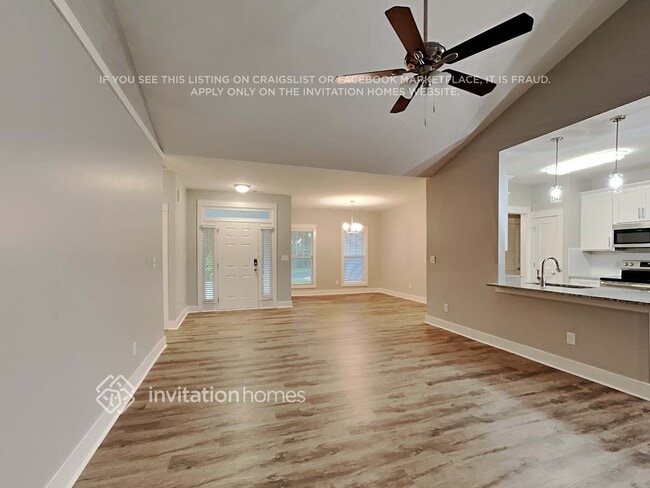 Photo - 202 N Toria Dr