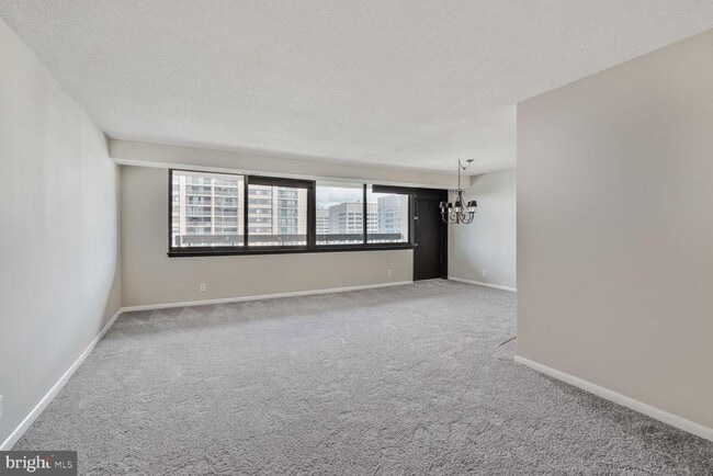 Building Photo - 5501 Seminary Rd Unit 1502S