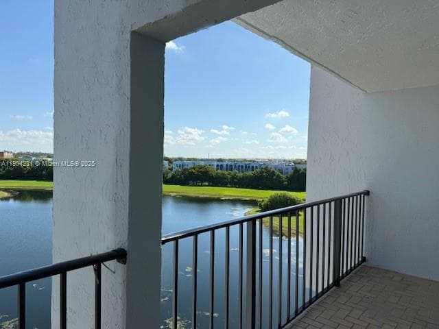 Building Photo - 9688 Fontainebleau Blvd Unit 705