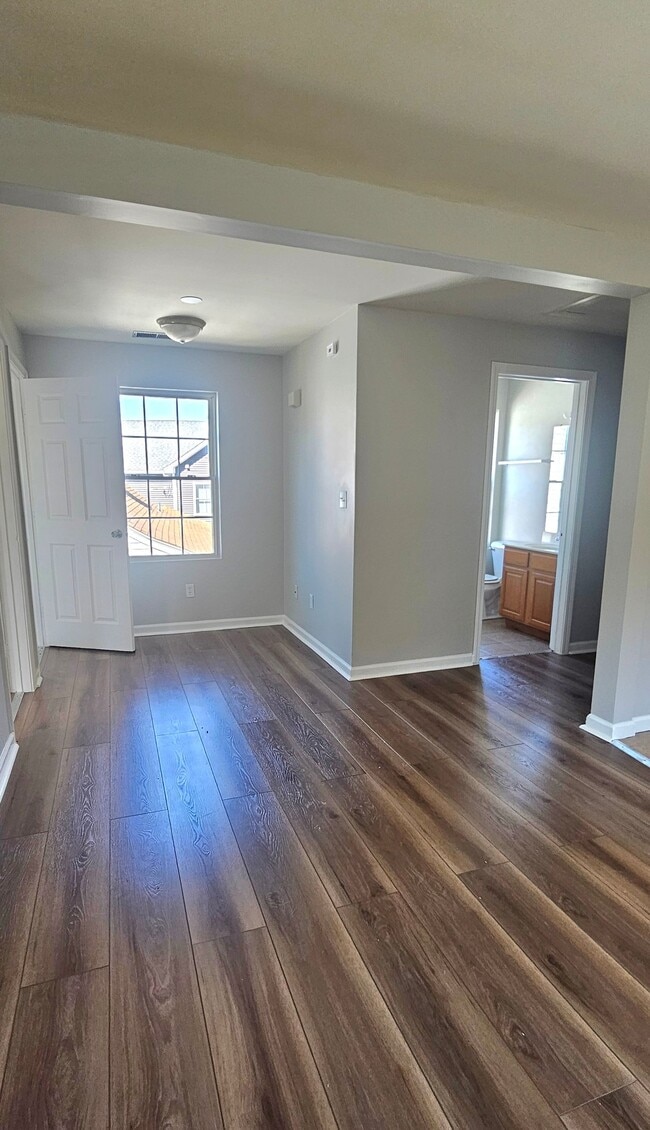 Photo - 129 Main St Unit B