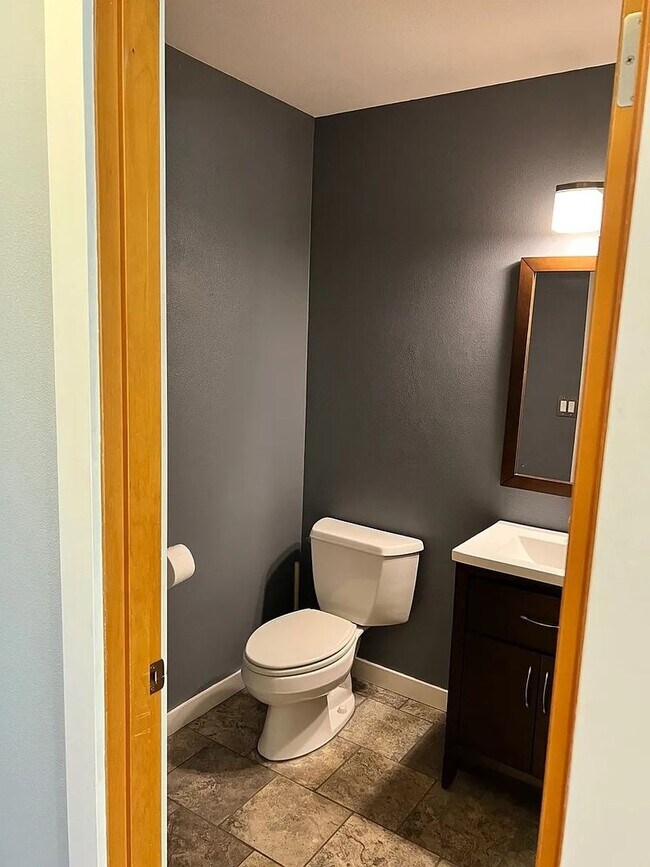 Photo - STUNNING CUSTOM HOME! IN STEILACOOM- MINUT...