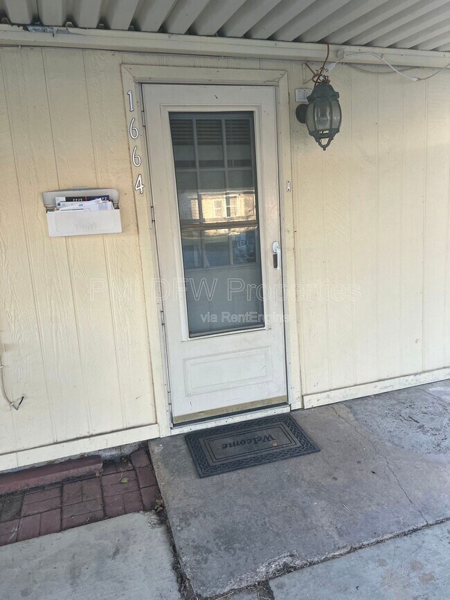 Photo - 1664 Fagan Dr