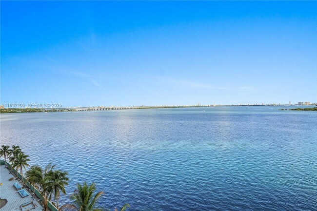 Photo - 700 NE 24th St Unit 602