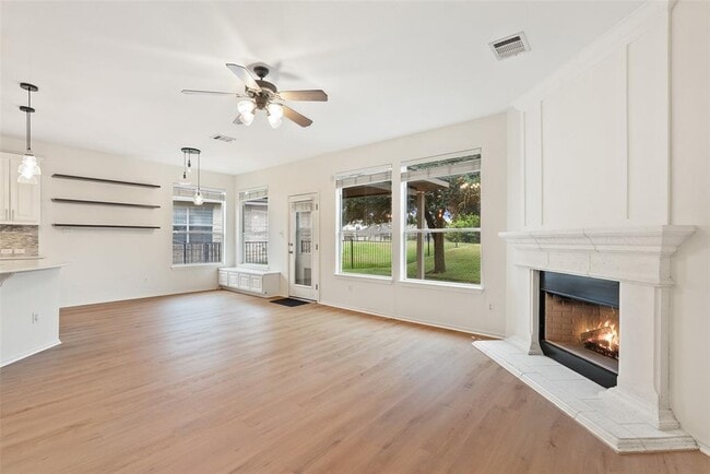 Photo - 65 White Magnolia Cir