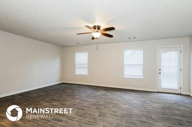 Photo - 1924 Simmons Ln