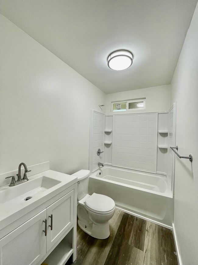 Newly remodeled bathrooms - 64-5230 Nani Waimea St Unit 3 bed 2 bathroom