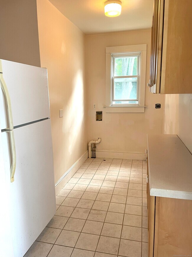 3 Loomis St Apartment Norwalk, CT