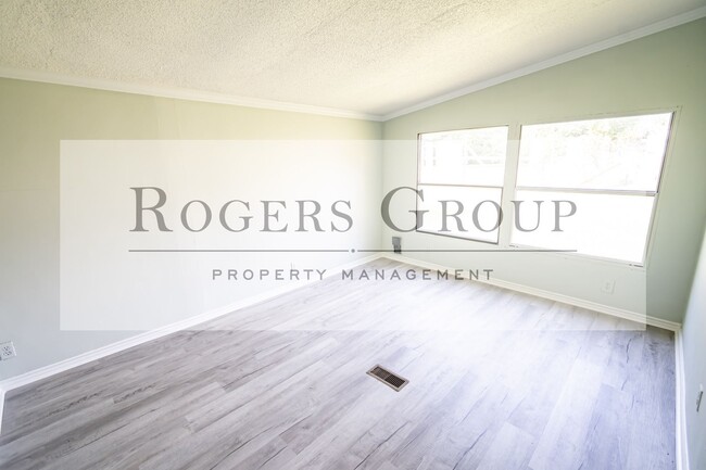 124 Elsie Marie Dr