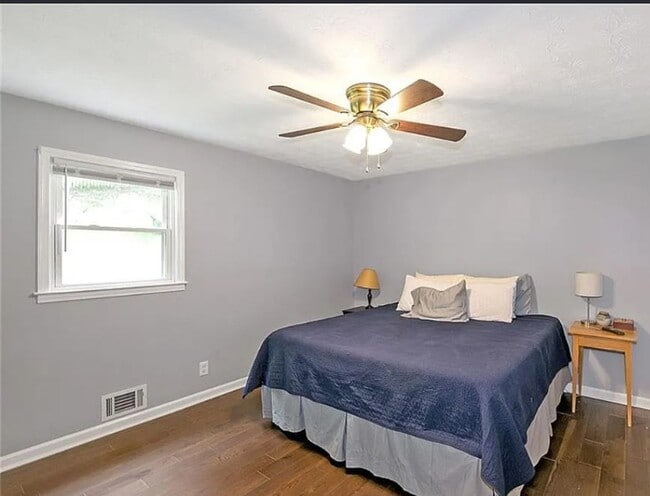 Photo - 1513 Wildwood Dr